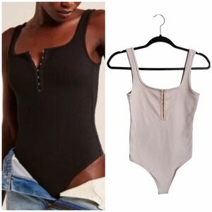 Abercrombie & Fitch Ribbed Nylon Hook and Eye Henley Tank Bodysuit S Cream